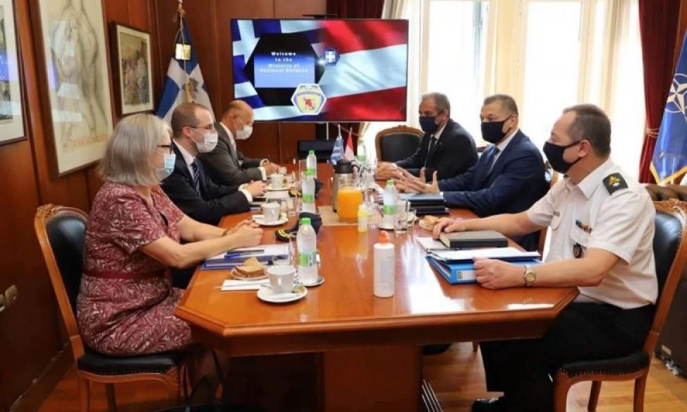 Η ασφάλεια των συνόρων της Ευρώπης στη συνάντηση Στεφανή με διευθυντή υπ. Άμυνας της Αυστρίας